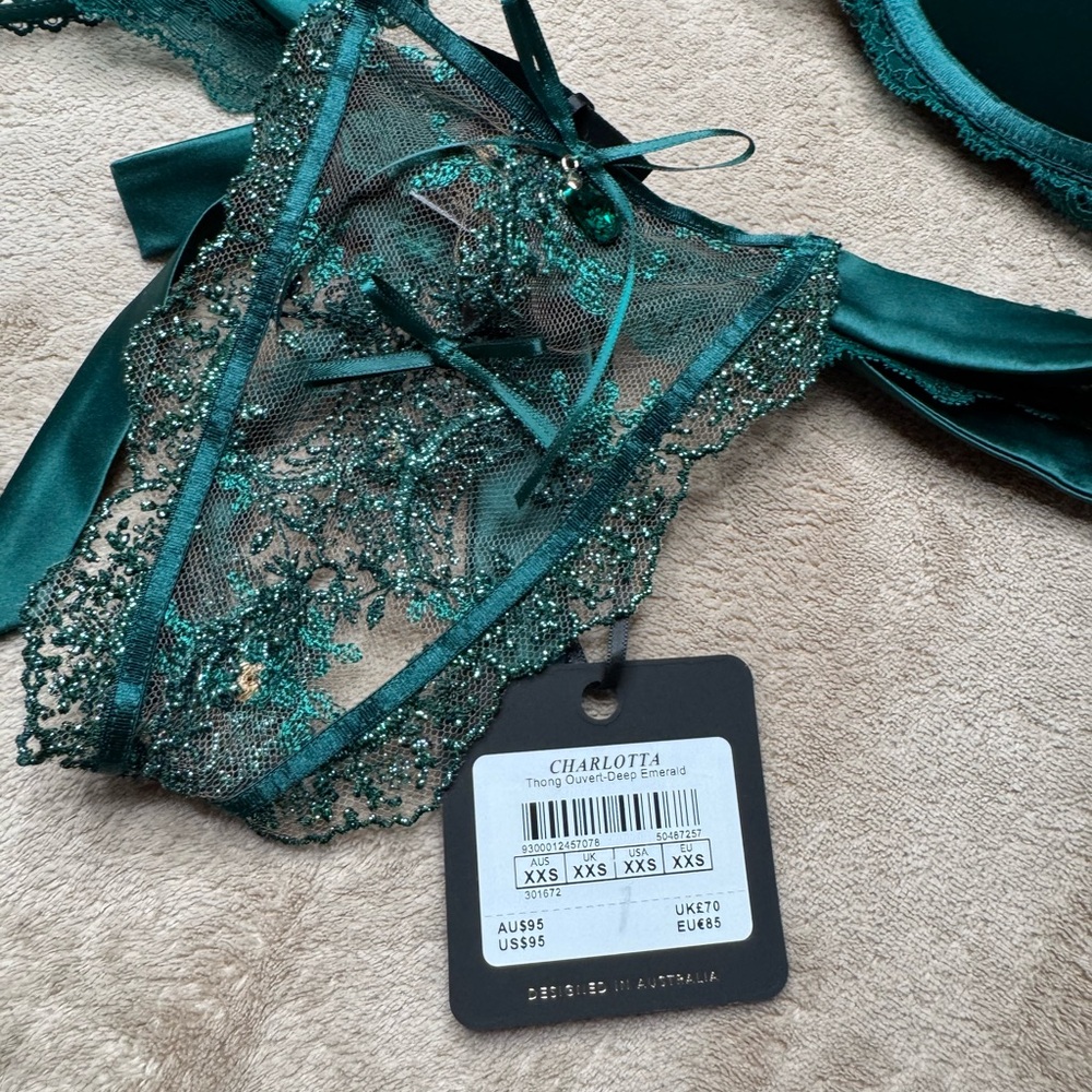 Honey Birdette Emerald Green Lace Bra, Thong & Garter Set - Picture 3 of 4